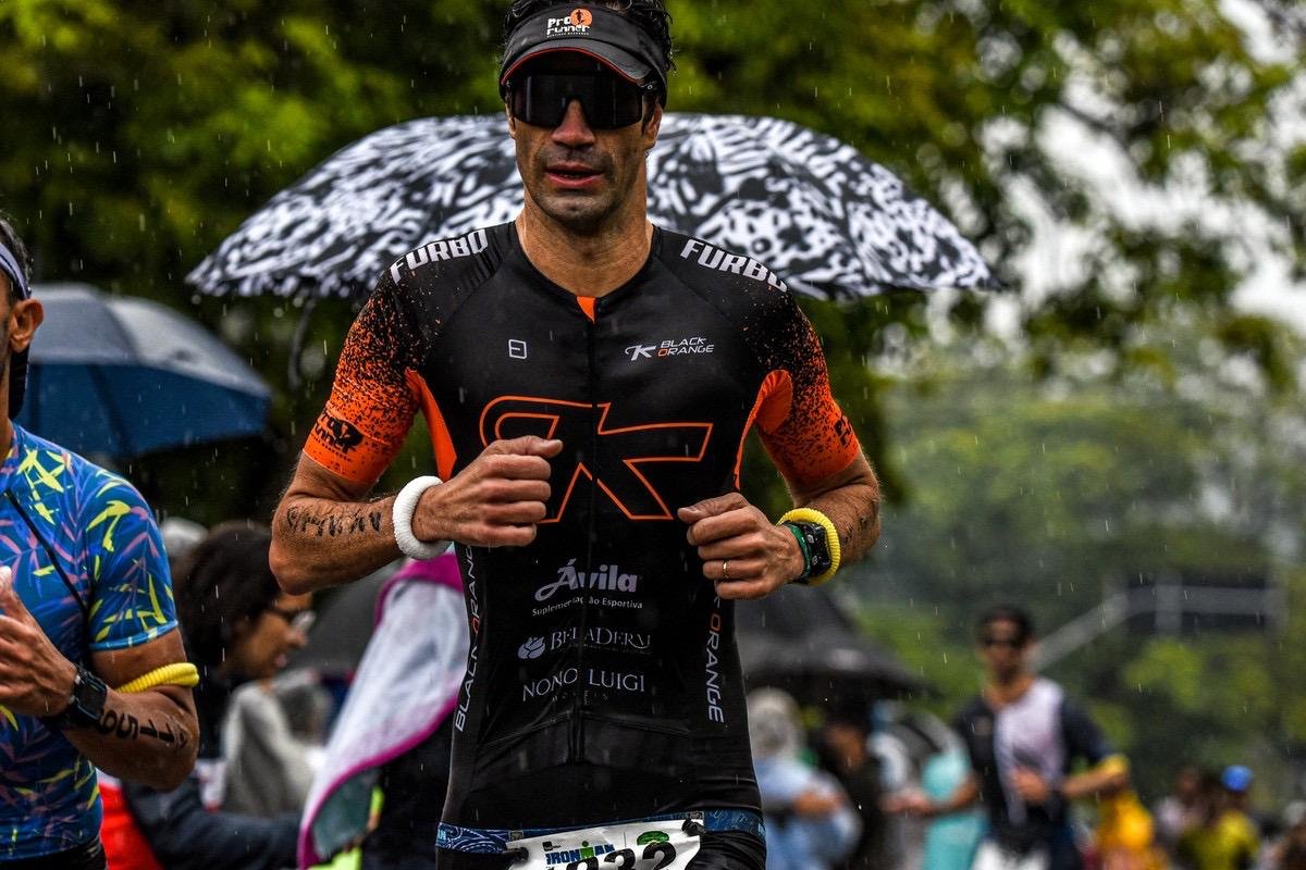 Santiago Mendonça-triatleta-embaixador-circuito-travessias lagoas do sul - balneario rincao 2026 - foto run horizontal